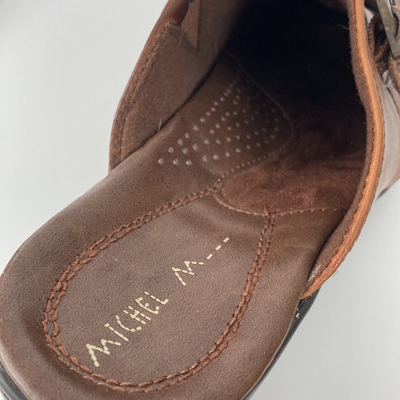 Michel M Peggy Brown Leather Clog - Picture 11 of 13